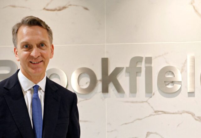 brookfield-closes-two-japan-real-estate-deals-for-1-6-billion-2, 8618541,